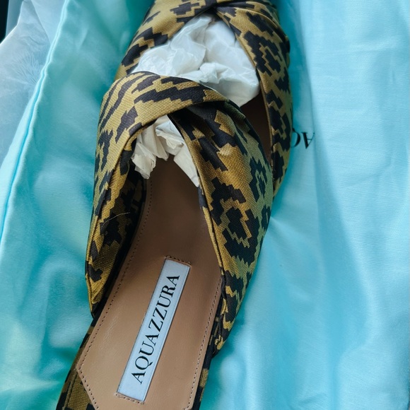 Aquazzura Women's Twist Flat Mules - Picture 5 of 5